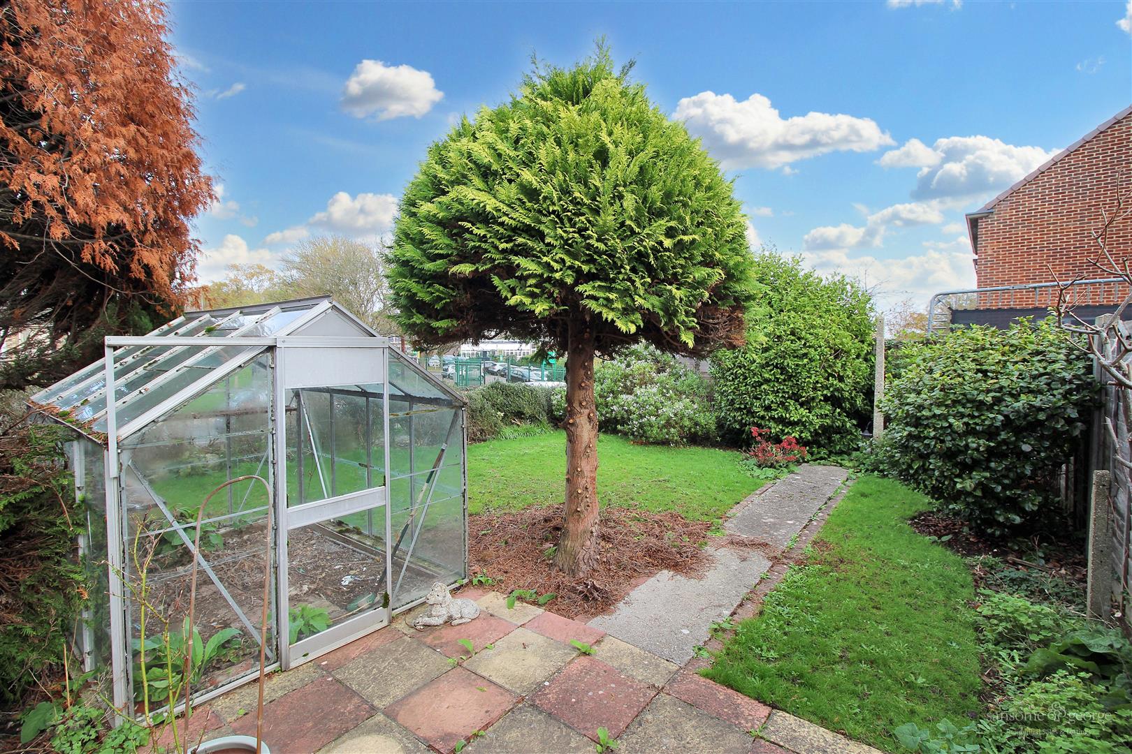 Dee Road, Tilehurst, Reading